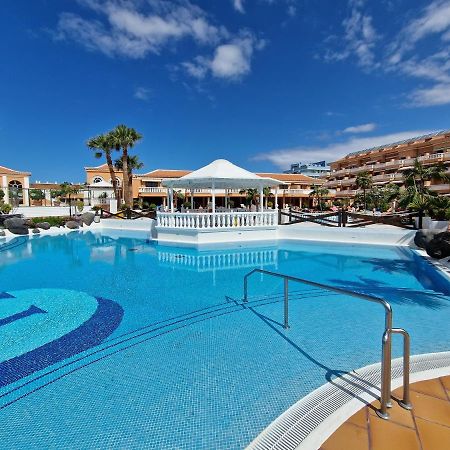 Exclusive Penthouse: Beachfront Oasis with Heated Pool Playa de las Americas  Exterior photo