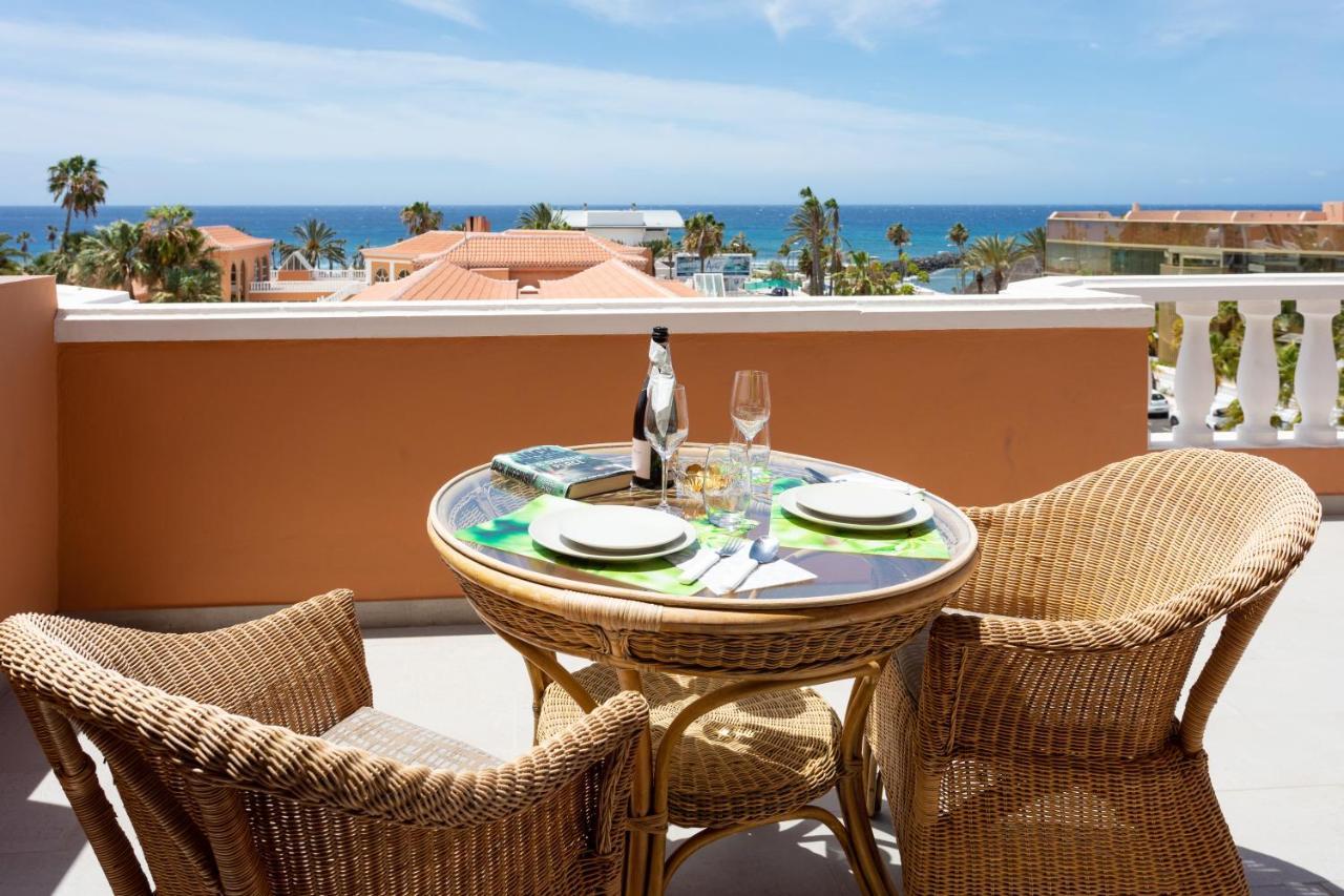 Exclusive Penthouse: Beachfront Oasis with Heated Pool Playa de las Americas  Exterior photo