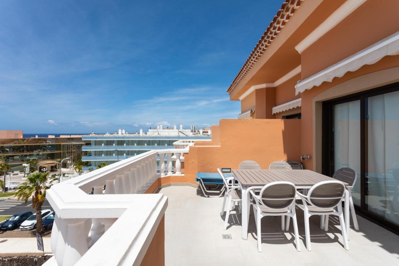 Exclusive Penthouse: Beachfront Oasis with Heated Pool Playa de las Americas  Exterior photo