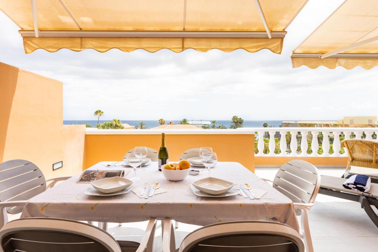 Exclusive Penthouse: Beachfront Oasis with Heated Pool Playa de las Americas  Exterior photo